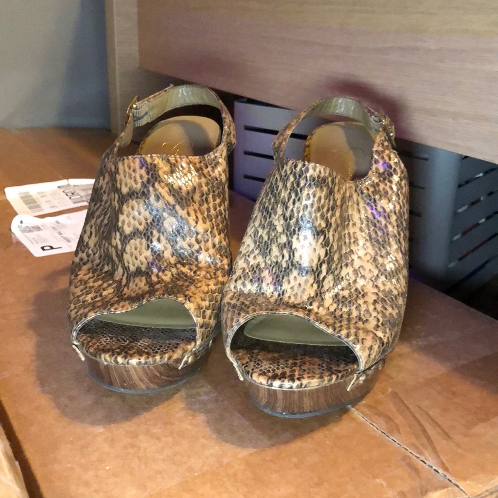 Jessica Simpson Wedge